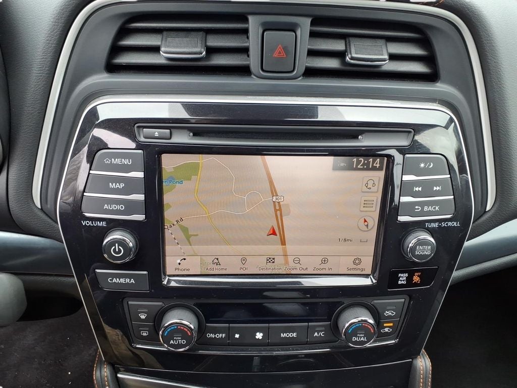 2022 Nissan Maxima SR