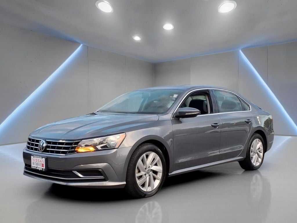 2018 Volkswagen Passat 2.0T SE w/Technology
