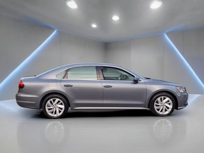 2018 Volkswagen Passat 2.0T SE w/Technology