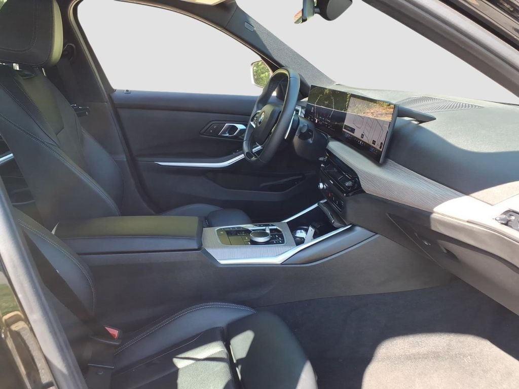 2025 BMW 3 Series 330i xDrive