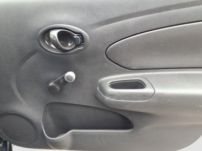 2015 Nissan Versa 1.6 S Plus