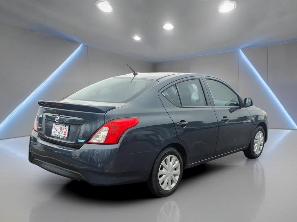 2015 Nissan Versa 1.6 S Plus