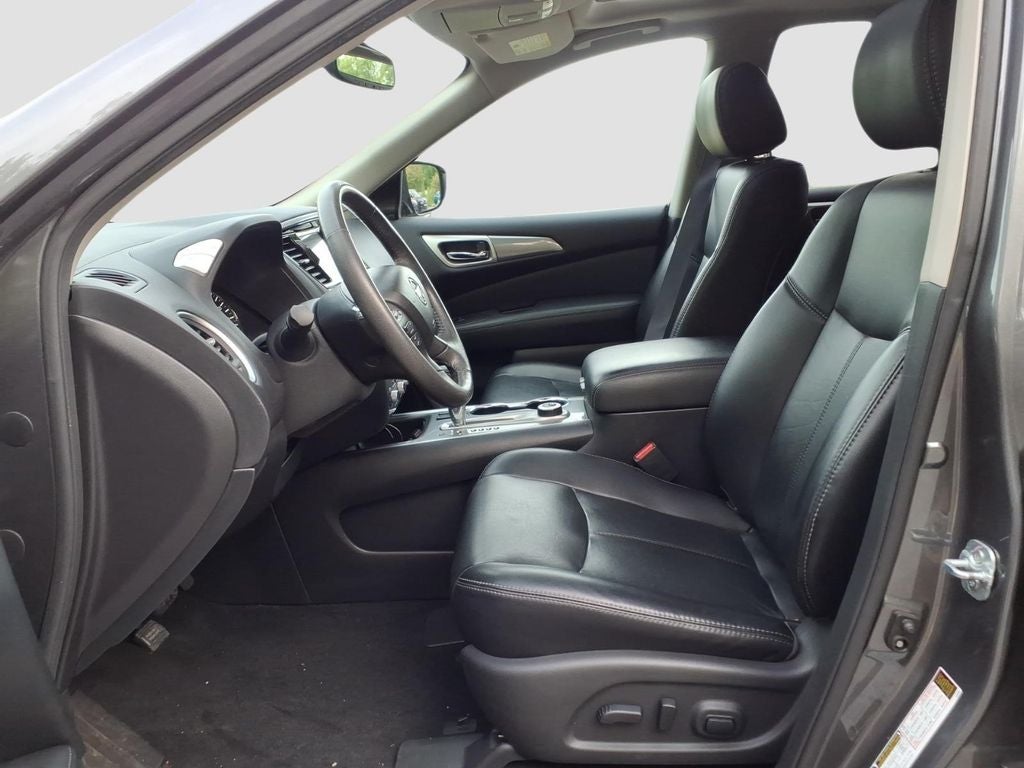 2017 Nissan Pathfinder SL