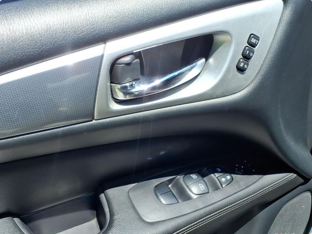 2019 Nissan Pathfinder SL