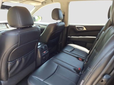 2019 Nissan Pathfinder SL