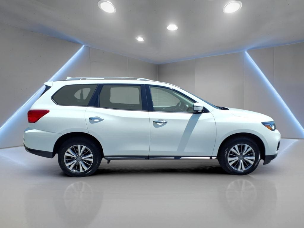 2019 Nissan Pathfinder SL