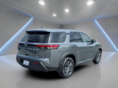 2024 Nissan Pathfinder S