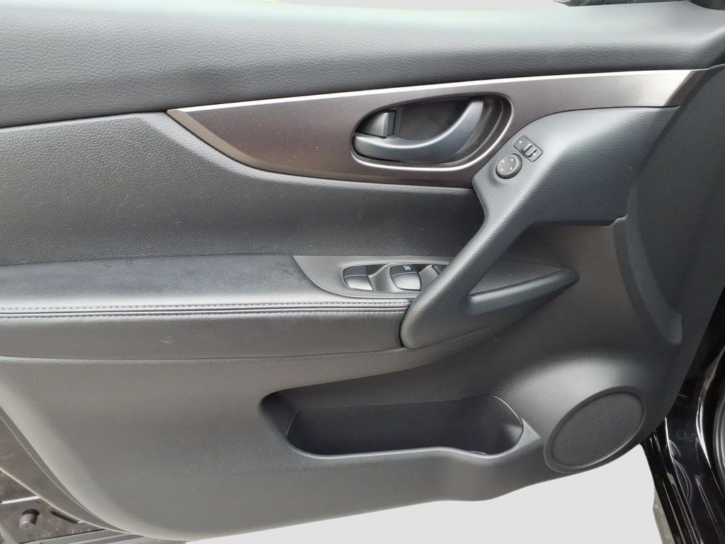 2022 Nissan Rogue Sport S