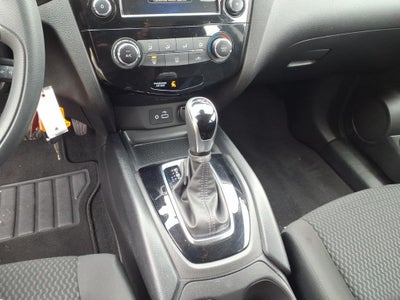 2022 Nissan Rogue Sport S