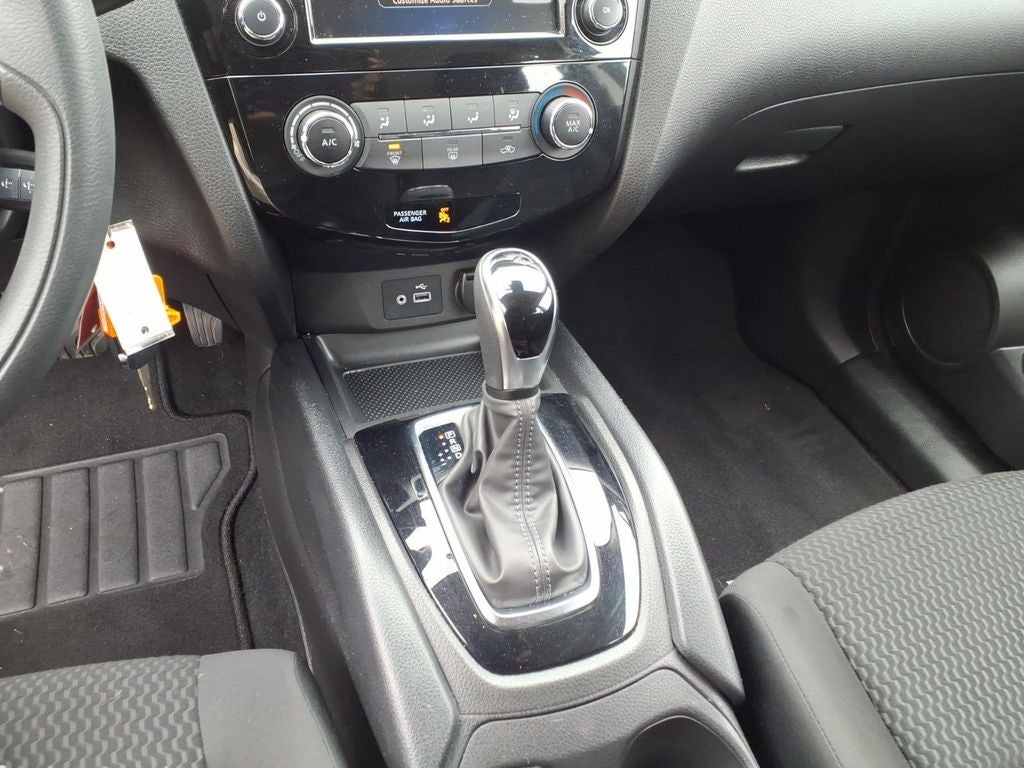 2022 Nissan Rogue Sport S