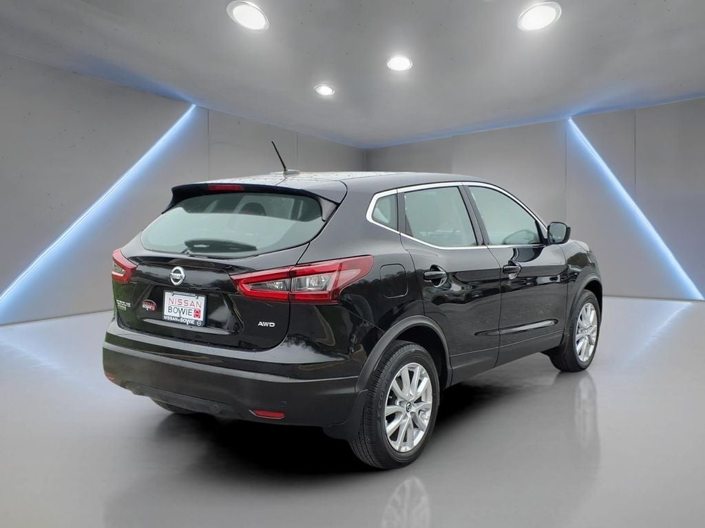 2022 Nissan Rogue Sport S