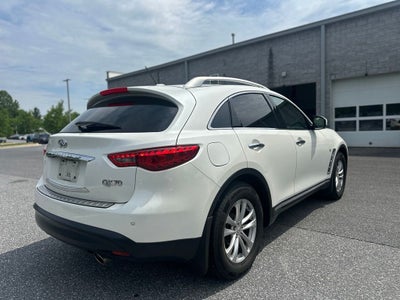 2017 INFINITI QX70 Base
