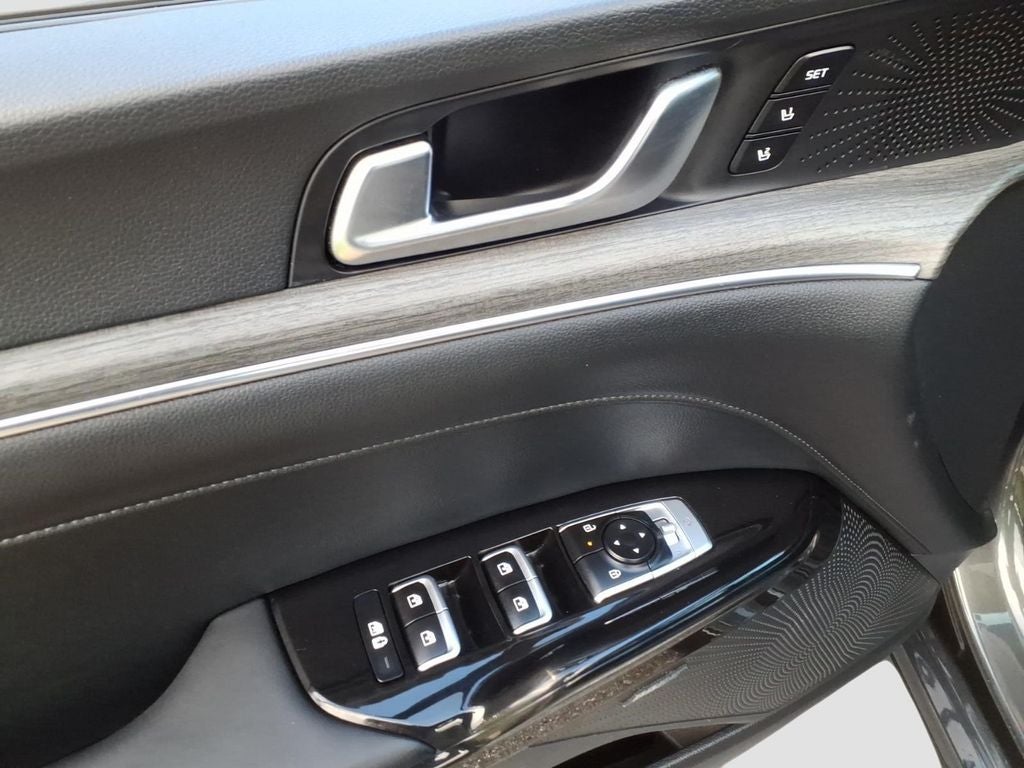 2025 Kia K5 EX