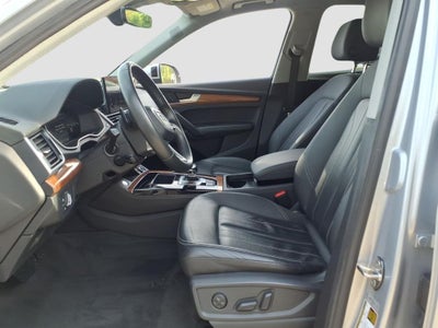 2023 Audi Q5 45 S line Premium quattro