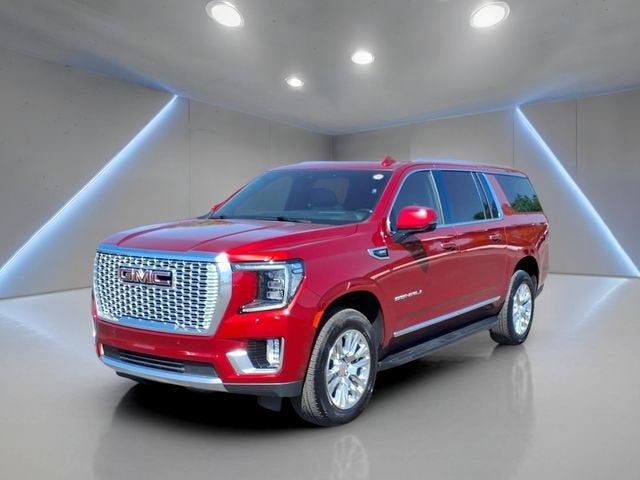2024 GMC Yukon Denali AWD's photo