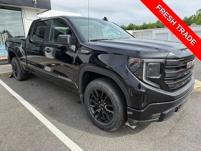2024 GMC Sierra Pro 4WD Crew Cab Short Box's photo