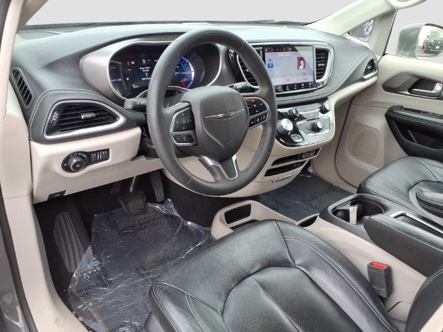 2022 Chrysler Pacifica Hybrid Touring L