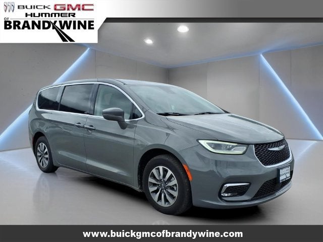 2022 Chrysler Pacifica Hybrid Touring L