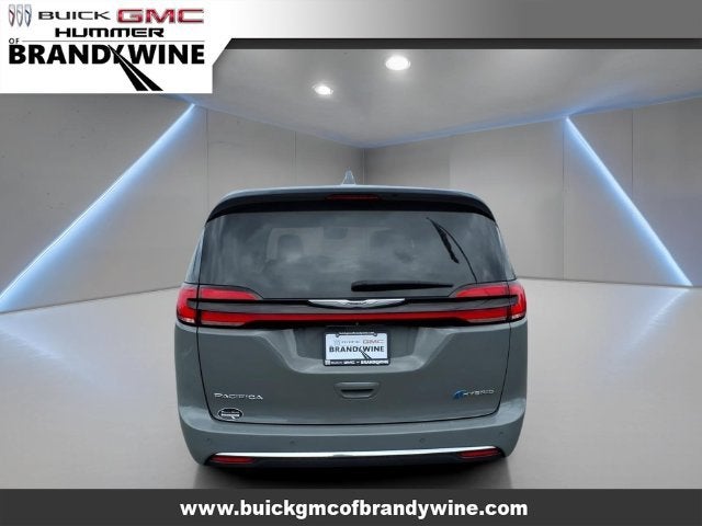 2022 Chrysler Pacifica Hybrid Touring L