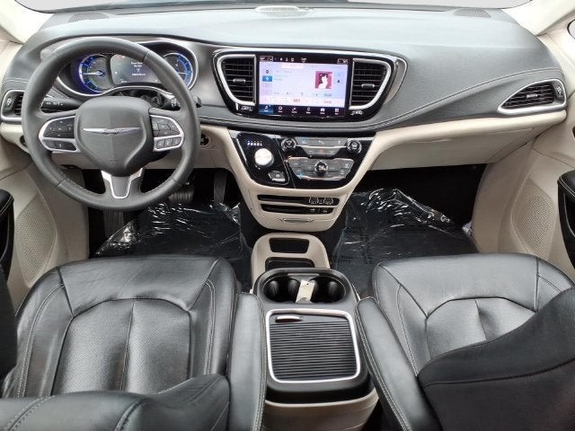 2022 Chrysler Pacifica Hybrid Touring L