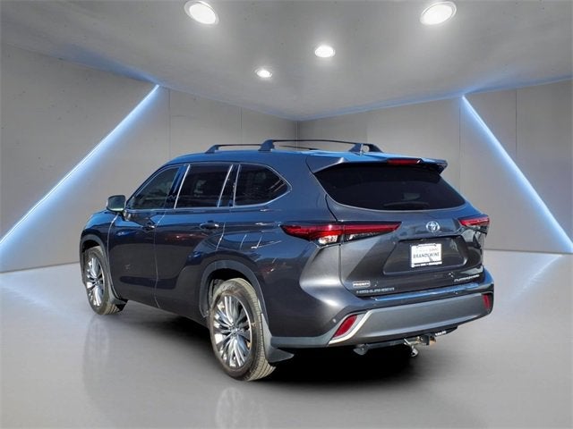 2022 Toyota Highlander Platinum