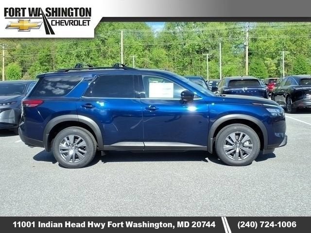 2025 Nissan Pathfinder SV 4WD