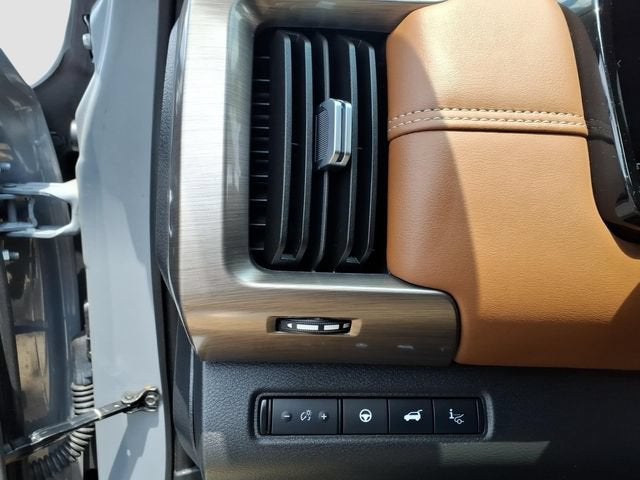 2024 Nissan Pathfinder Platinum 4WD