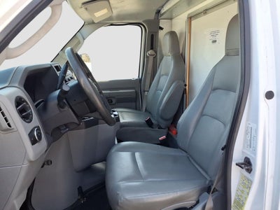 2022 Ford E-350SD Base Cutaway