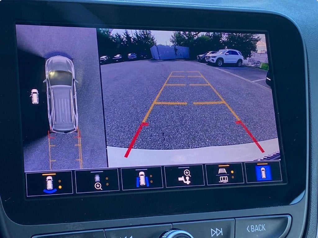 2022 Chevrolet Equinox LT w/ Power Sunroof