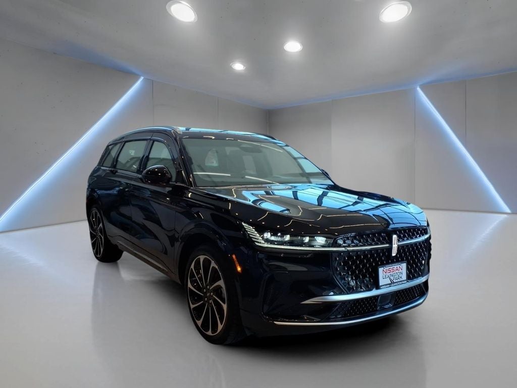 2024 Lincoln Nautilus Black Label