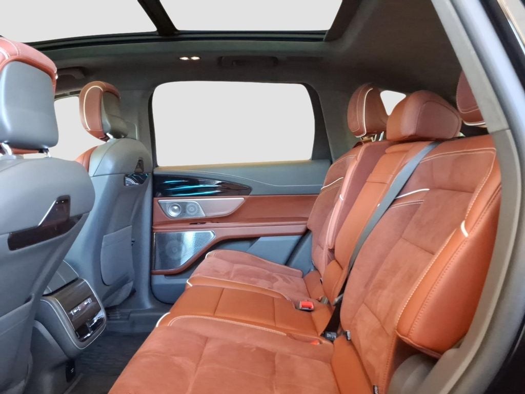 2024 Lincoln Nautilus Black Label