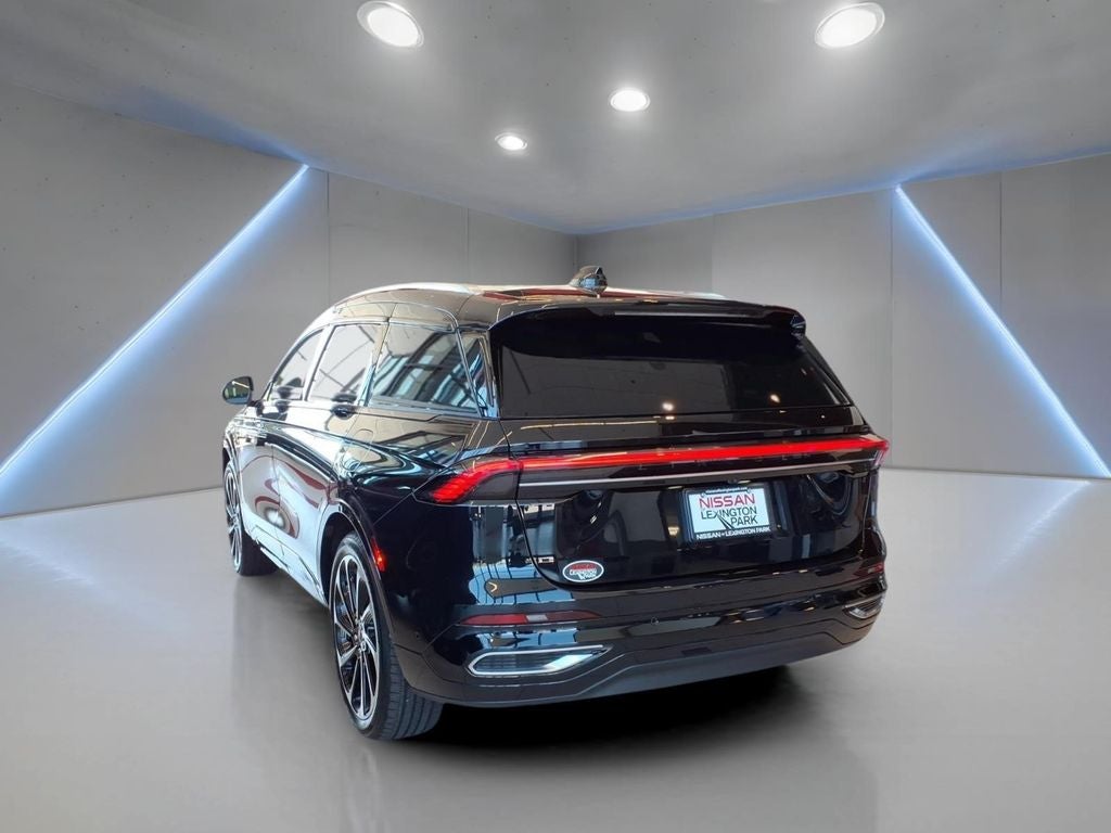 2024 Lincoln Nautilus Black Label