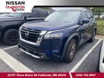 2022 Nissan Pathfinder SL