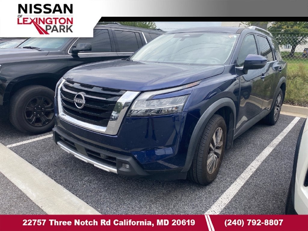 2022 Nissan Pathfinder SL