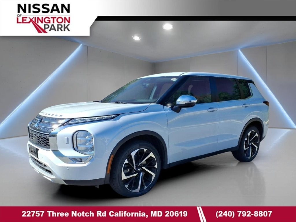 2022 Mitsubishi Outlander SE - Apple CarPlay