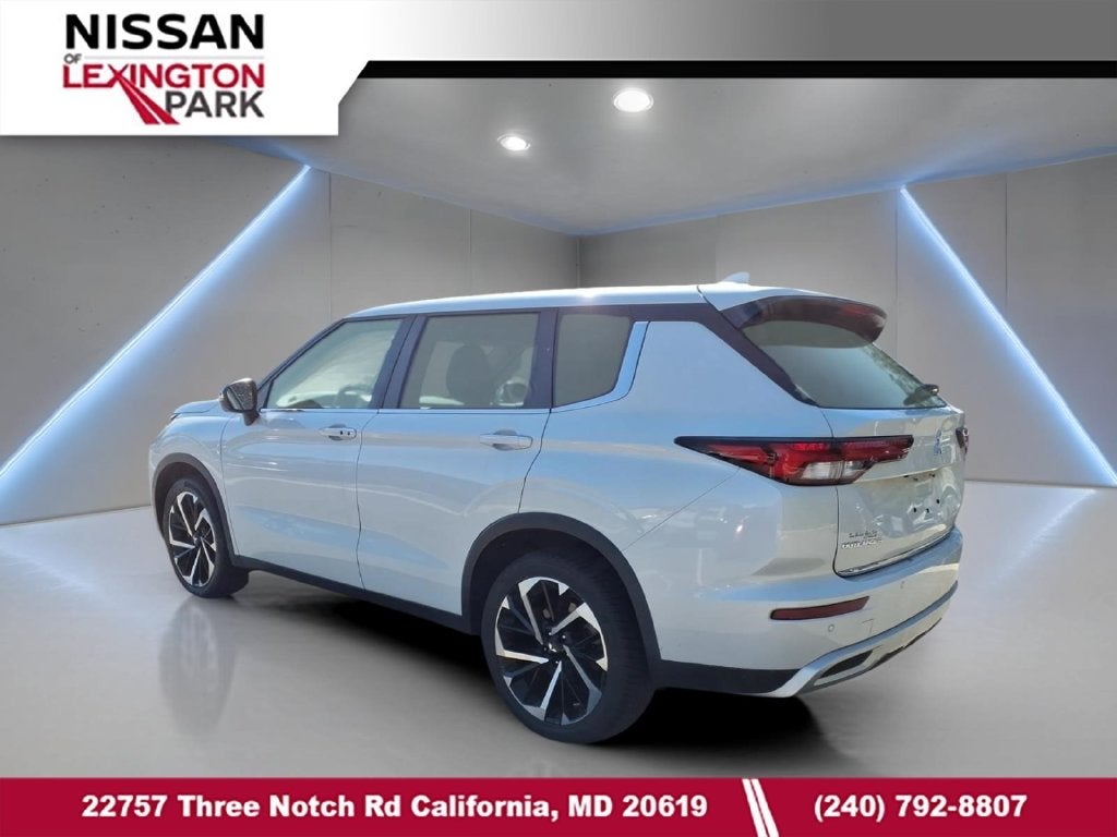 2022 Mitsubishi Outlander SE - Apple CarPlay