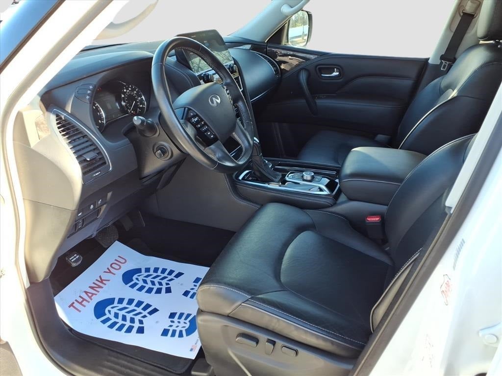 2024 INFINITI QX80 LUXE ONE OWNER!!